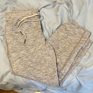 LuluLemon 3/4 Sweats Size 8